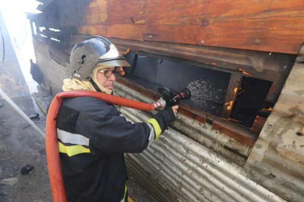 Comayagüela: Voraz incendio deja a unas 33 personas en la calle