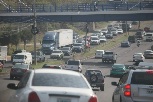 Más de 350,000 personas se desplazan a diario por el anillo periférico de Tegucigalpa