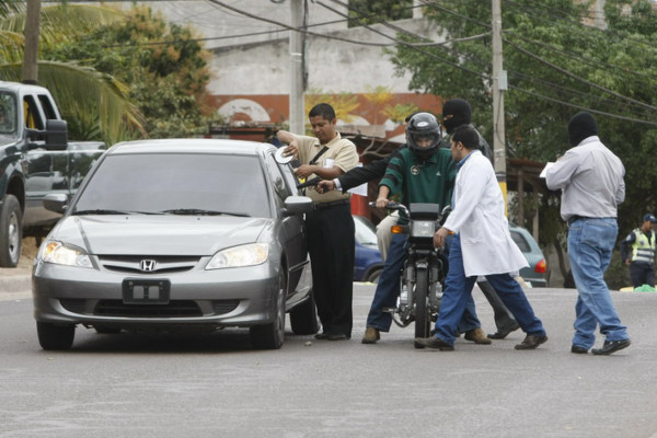 Con testigos protegidos, reconstruyen escena del asesinato de Alfredo Landaverde
