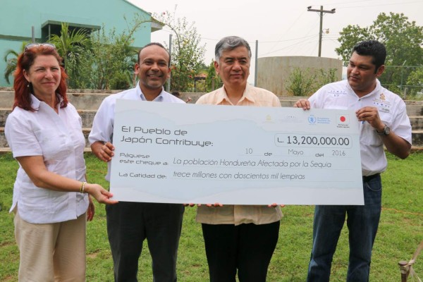 Japón entrega L 13.2 millones a familias afectadas por sequía de Choluteca