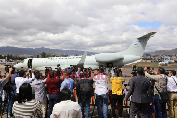 La llegada de las primeras vacunas contra el covid-19 a Honduras en fotos