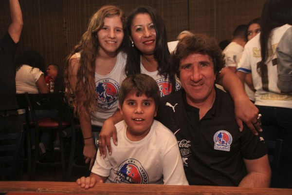 Héctor Vargas: 'En Inglaterra me gustaría ver a Alberth Elis'