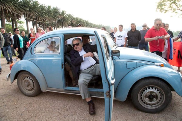 José Mujica no venderá su Volkswagen escarabajo