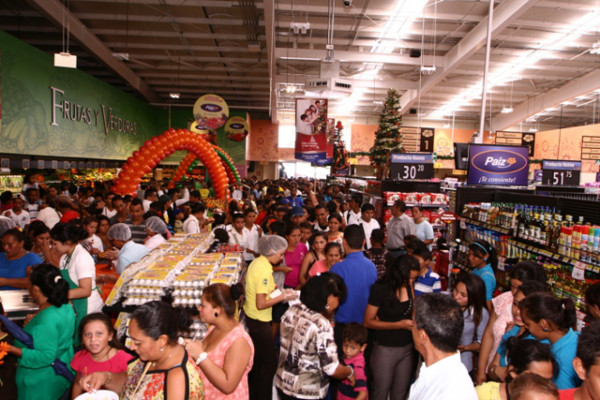 Walmart inaugura su primera tienda en la zona sur del país