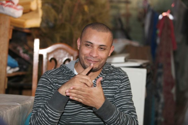 Ingeniero sordo: 'No necesito ser oyente... tengo todo lo que me hace feliz”