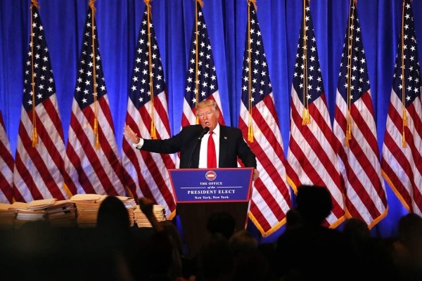 Donald Trump arremete contra la industria farmacéutica de Estados Unidos