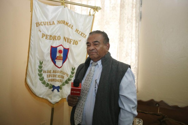 Honduras: Docentes de generaciones destacan en la Escuela Normal Pedro Nufio