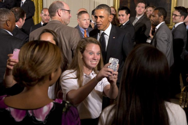 'Selfie', el fenómeno global que se resiste a morir