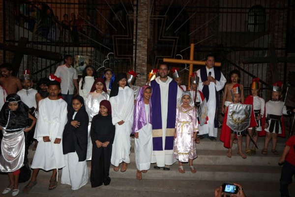 FOTOS: Niños capitalinos reviven el Viacrucis