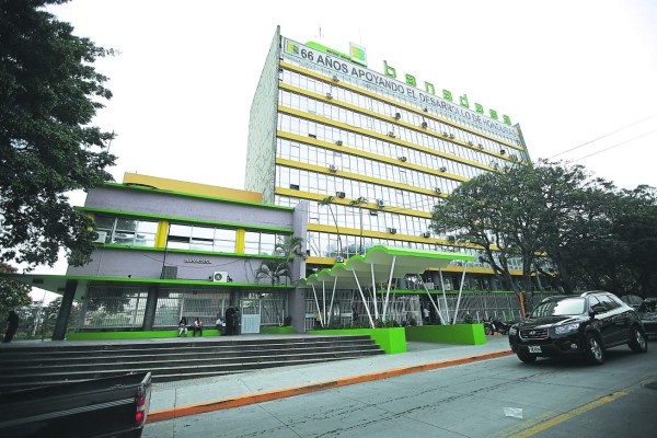 Honduras: Banadesa reporta propiedades sin sustento legal