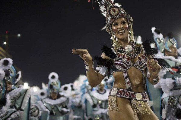 Carnaval de Rio, la fiesta irreverente, sensual y burlesca