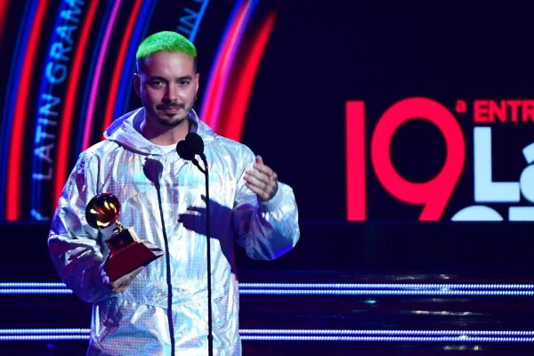 FOTOS: Los reguetoneros que brillaron sobre el escenario de los Latin Grammy 2018