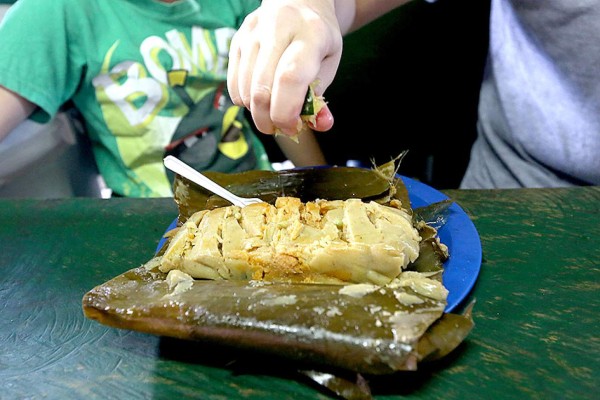 Un recorrido por la Feria del Agricultor y el Artesano