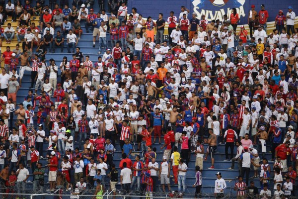 Proponen jugar el derbi Olimpia-Motagua a favor de Santiago Vergara