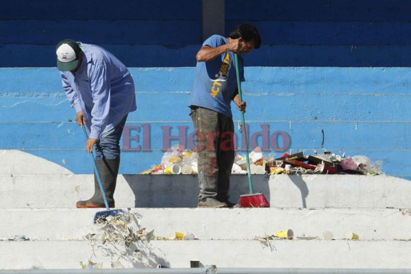 Destrucción y daños en el estadio Morazán tras disturbios en la semifinal Real España vs Marathón