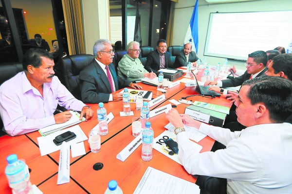 Estados Unidos no sabe cuándo se aprobarán fondos del Plan Alianza