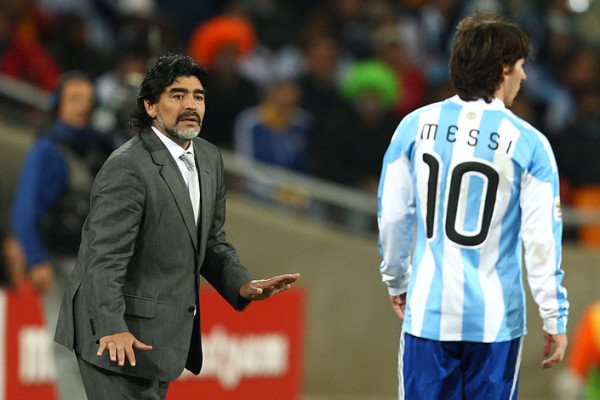 Maradona sueña con dirigir a Messi en el Barça