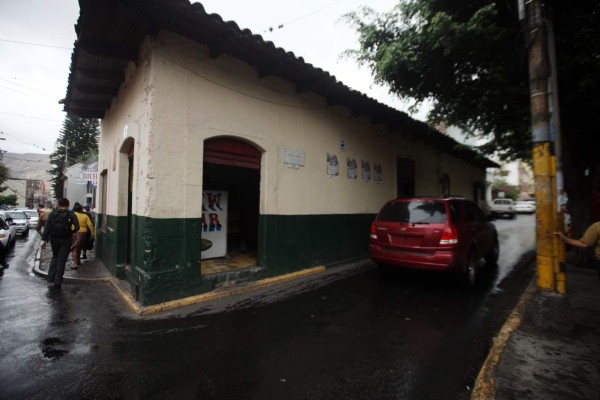 Tito Aguacate, 70 años de trayectoria y calambres