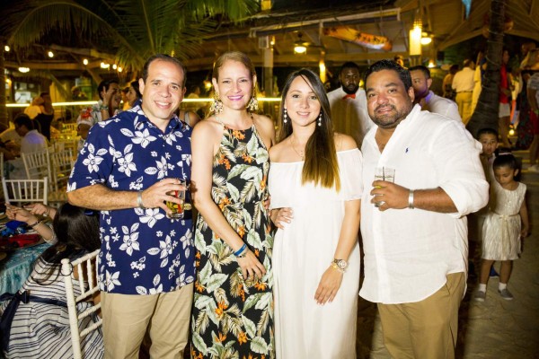 La fiesta de fin de año de Paradise Beach Hotel
