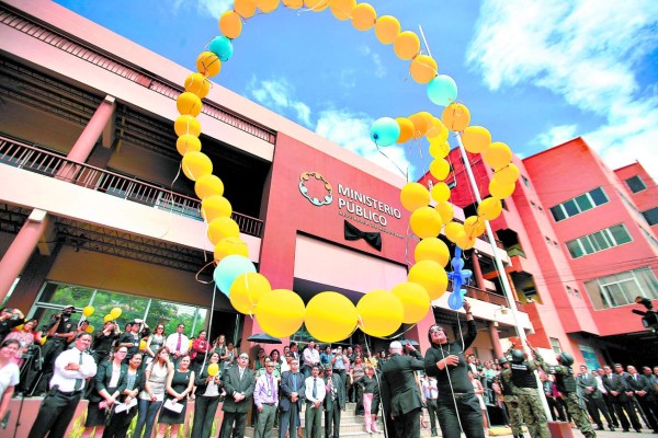 Honduras: Fiscales claman justicia y seguridad