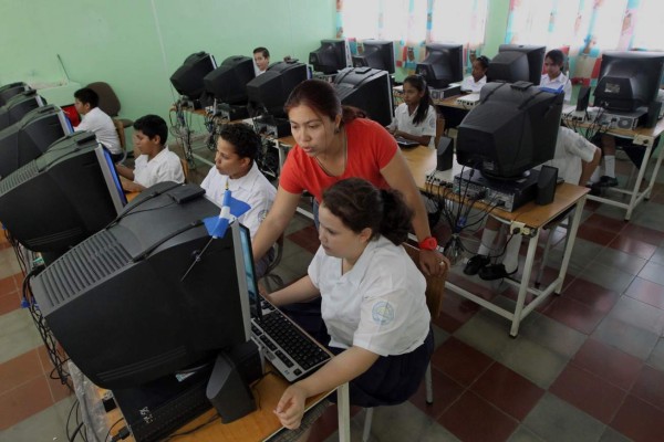 Escuela Melgar, cuna de artistas y niños con habilidades técnicas