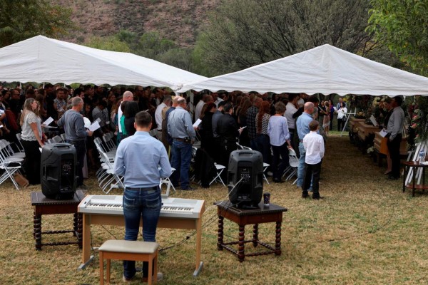 FOTOS: Dolorosa despedida a la familia LeBarón asesinada en México