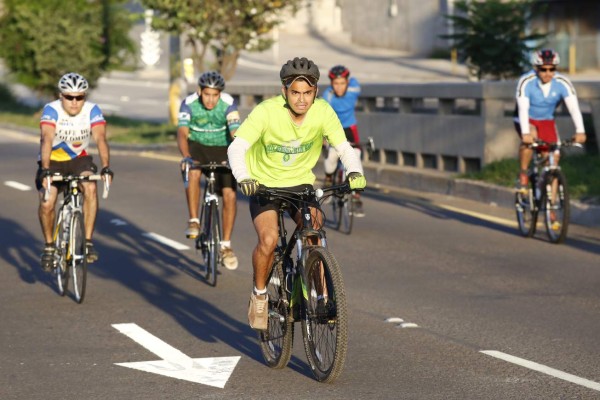 Ciclistas inundaron las calles capitalinas