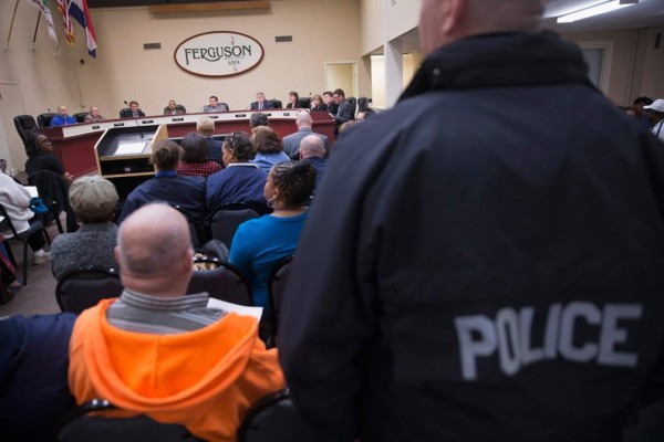 Gobernador de Missouri activa la Guardia Nacional