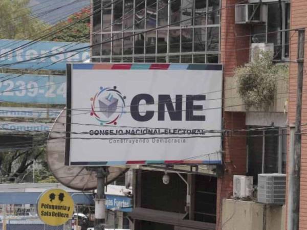 En las instalaciones del CNE se informó sobre la presencia de una unidad antibombas.