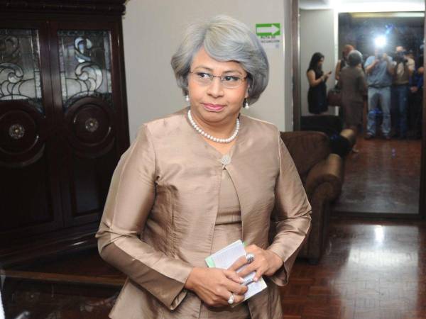 Ivonne Ardón, comisionada del IAIP, conversó con EL HERALDO Plus sobre el caso de las instituciones que no suben información a sus portales de transparencia a tiempo.