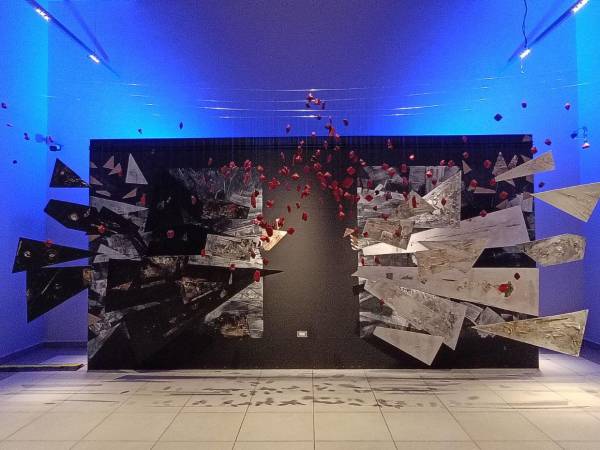 La exposición de Orlando Roque está instalada en una de las salas expositivas del Banco Central de Honduras hasta diciembre.