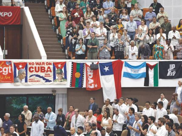 Aniversario. Representantes de varios países, entre ellos Honduras, participan en la inauguración del primer Coloquio Internacional Fidel: legado y futuro, en La Habana (Cuba), inaugurado por el presidente Miguel Díaz Canel.