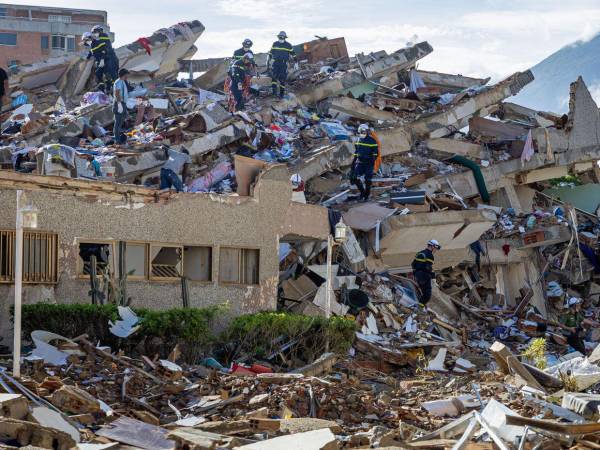 Entre los escombros, rescatistas nacionales e internacionales siguen buscando más víctimas de los terremotos. A continuación, lo que se sabe sobre los fallecidos y sobrevivientes.