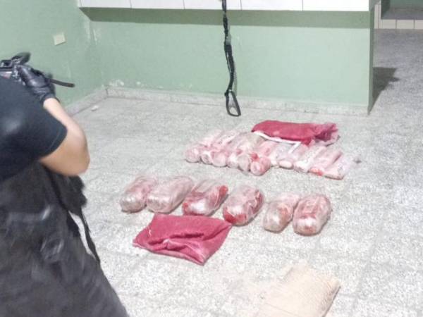 Agentes de la Dirección Policial de Investigaciones (DPI) informaron que el hallazgo se produjo en el marco de una serie de intervenciones ejecutadas en distintos puntos del municipio.