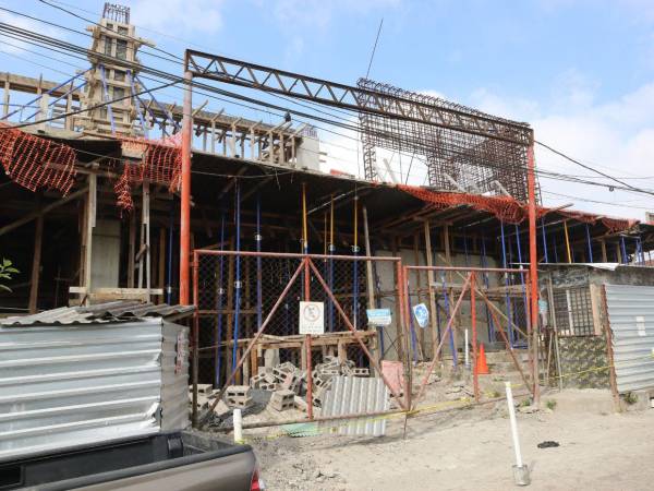 La supervisora española Taller de Arquitectura Sánchez Horneros (TASH) emitió un comunicado exigiendo la rectificación y retiro de reportajes de investigación sobre proyectos hospitalarios en Honduras.
