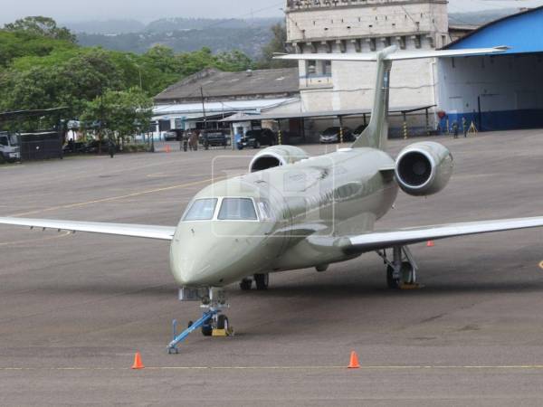 El Gobierno de Honduras inició la puja pública por el avión presidencial y reveló el monto mínimo que exigirá a las empresas para poder comprarlo.