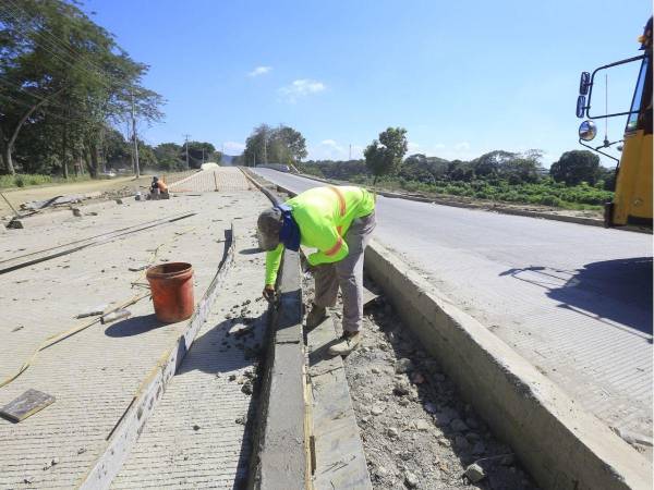 La industria de la construcción genera más de 350 mil empleos entre directos e indirectos en Honduras.