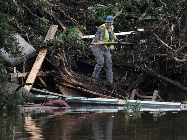 El presidente de Estados Unidos, Donald Trump, firmó este domingo una declaración de emergencia.