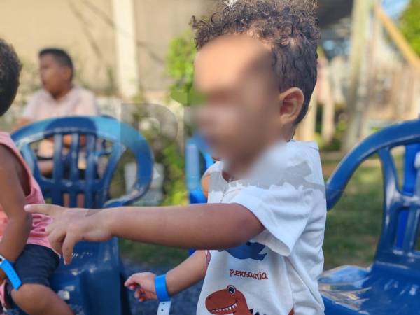 El pequeño de dos años de edad murió ahogado en el mar de Roatán, Islas de la Bahía.