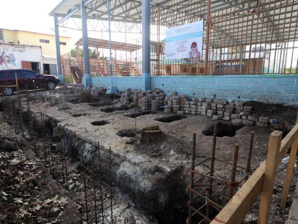 Con un presupuesto de 10 millones de lempiras, canchas ubicadas en sectores capitalinos permanecen sin personal o maquinaria trabajando