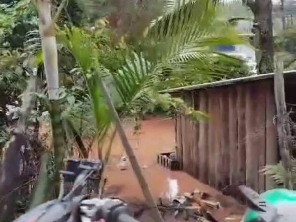 Varias casas permanecen bajo el agua en Zarabanda.