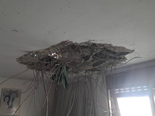 Esta mañana, un hombre de unos 50 años resultó herido leve en otro impacto reportado por los servicios de emergencias en Haifa (norte de Israel).