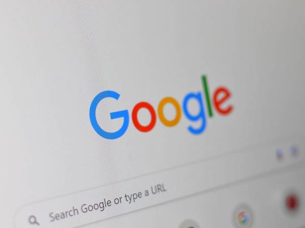 Los resúmenes de IA de Google estarían afectando el tráfico en las páginas web de medios de comunicación.