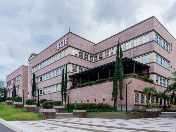 El BCIE hace historia al emitir el primer “Bono de Naturaleza” de la banca multilateral, captando US$100 millones en Asia para la conservación de la biodiversidad regional.