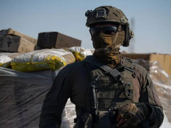 Israel reanuda el lanzamiento por aire de ayuda en la Franja de Gaza.