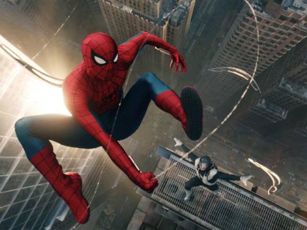 De acuerdo con proyecciones de analistas de la industria citadas por medios especializados en cine, el filme tiene posibilidades de aproximarse a los 2,500 millones de dólares antes de concluir su paso por las salas.