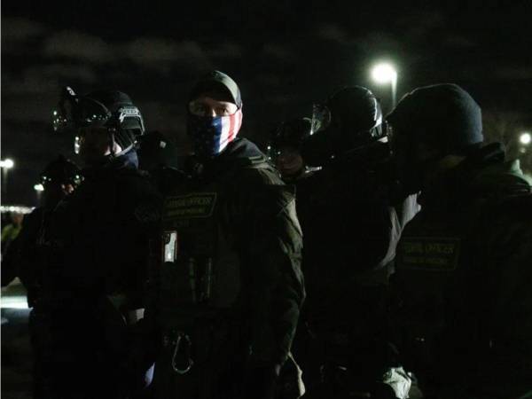 Trump consideró en declaraciones a los medios que el uso de cámaras corporales es bueno para el cumplimiento de la ley el 80 % de las veces.