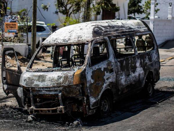 Jalisco sufrió una violenta jornada como respuesta del crimen organizado a la caída del jefe del Cártel de Jalisco Nuevo Generación.