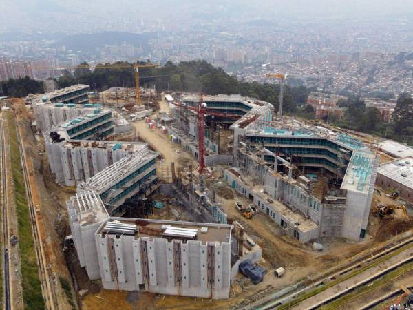 Fotografía aérea que muestra las instalaciones de la cárcel Metropolitana de Medellín, este lunes en San Cristóbal, Medellín.