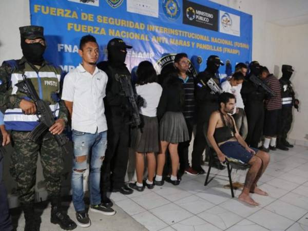 Las supuestas estudiantes del Instituto Central Vicente Cáceres fueron capturadas junto a un grupo de presuntos integrantes de diferentes estructuras criminales.